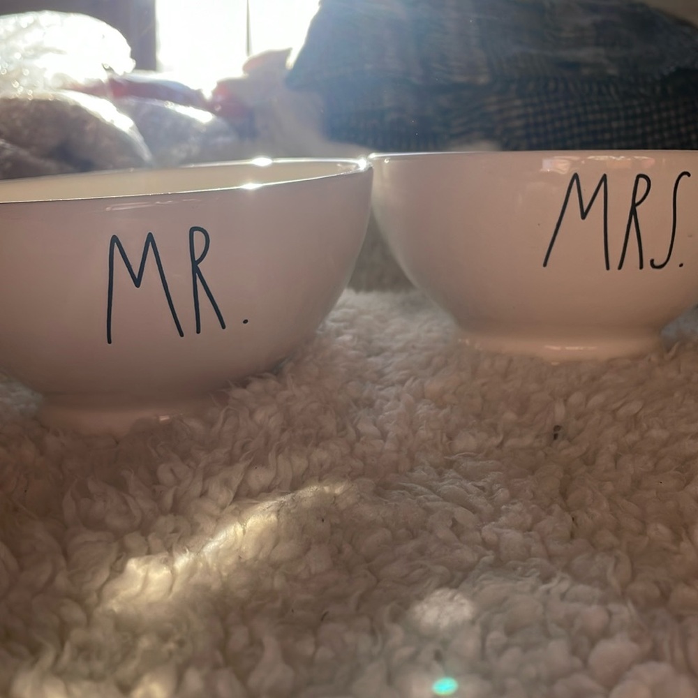 RAE DUNN MR &MRS BOWL SET